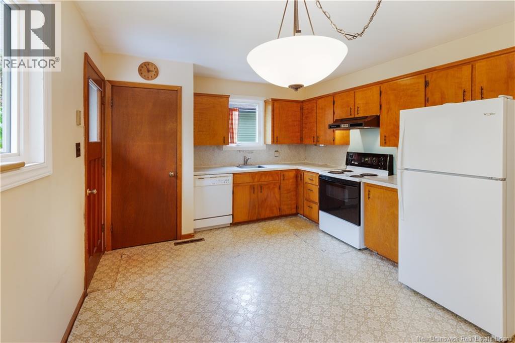 27 Brewster Street Property Photo 6