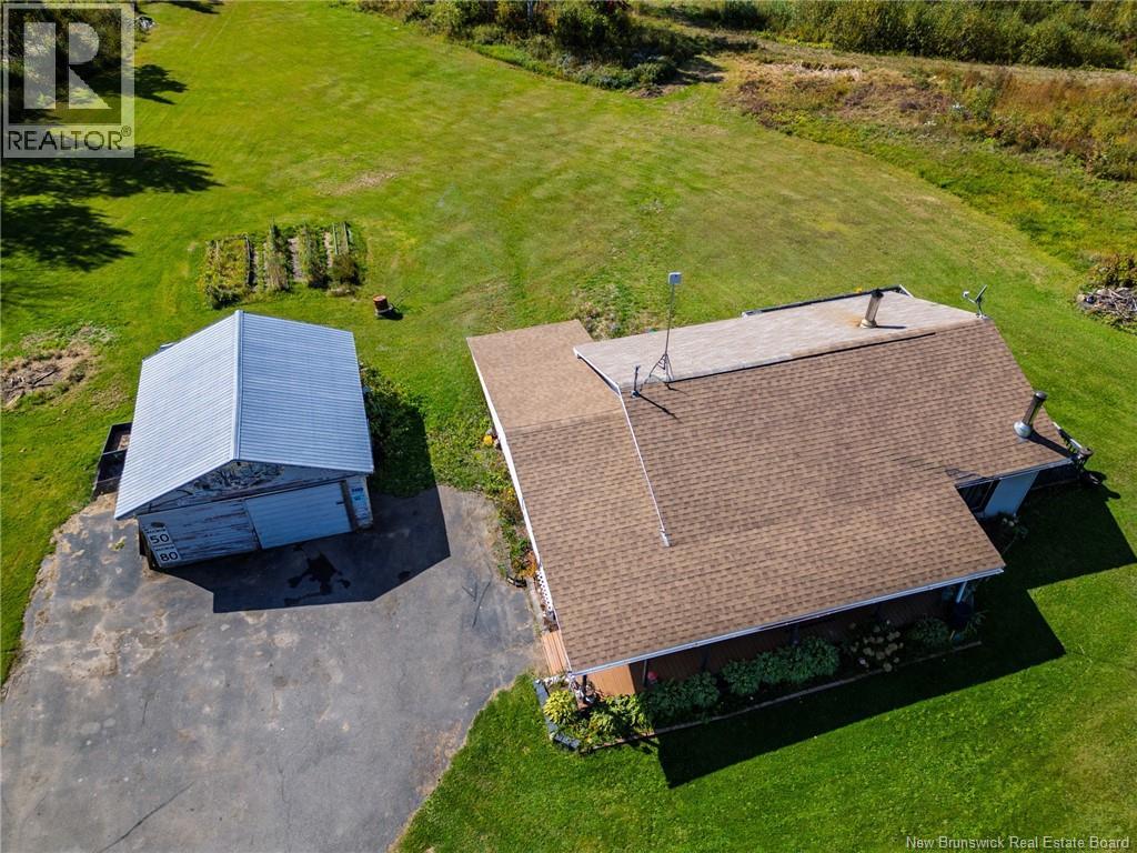 211 Route 395 Property Photo 6
