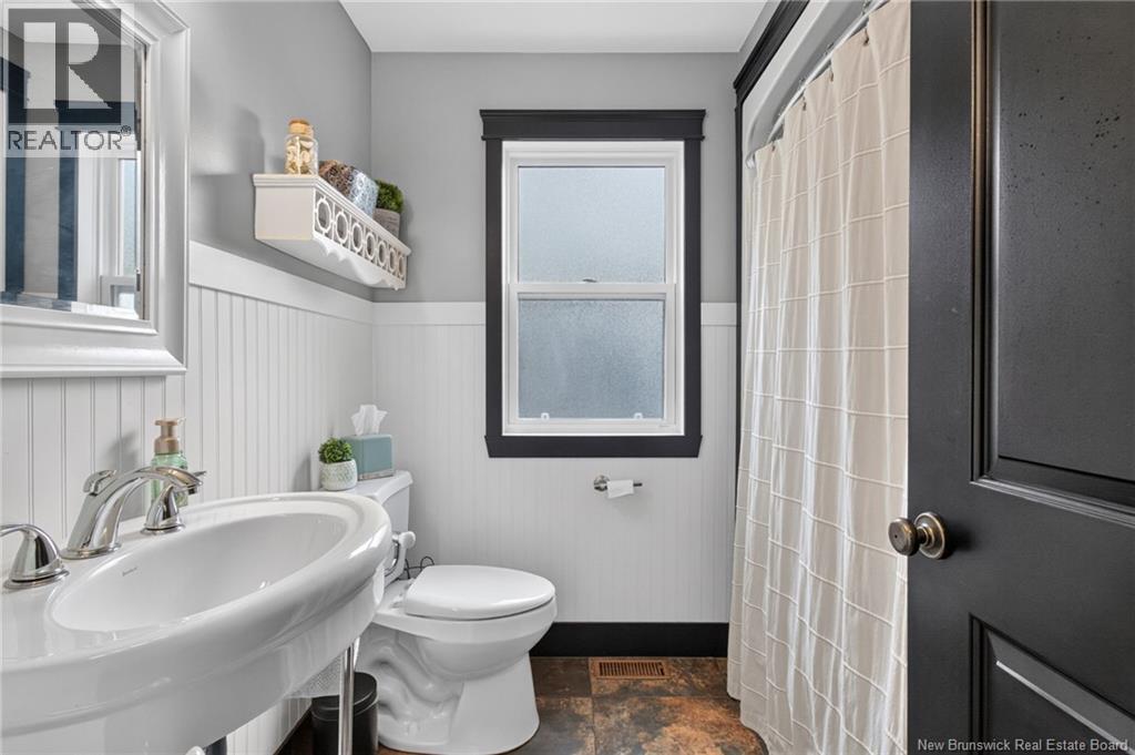10 Waterway Road Property Photo 11