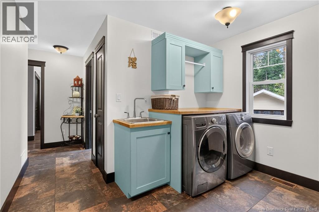 10 Waterway Road Property Photo 13