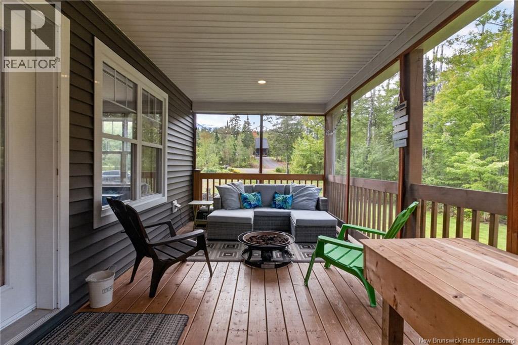 10 Waterway Road Property Photo 14