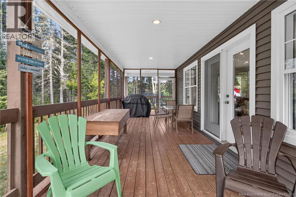 10 Waterway Road Property Photo 15