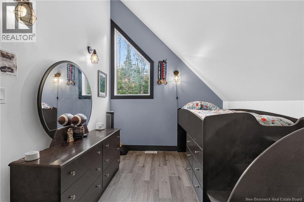 10 Waterway Road Property Photo 19