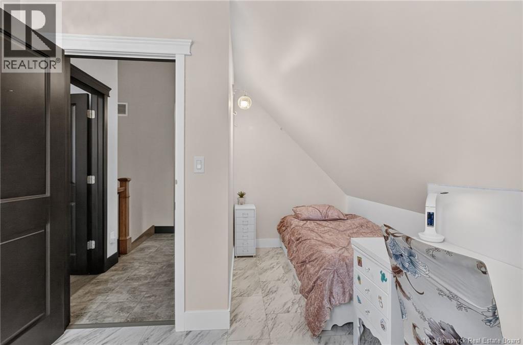 10 Waterway Road Property Photo 21