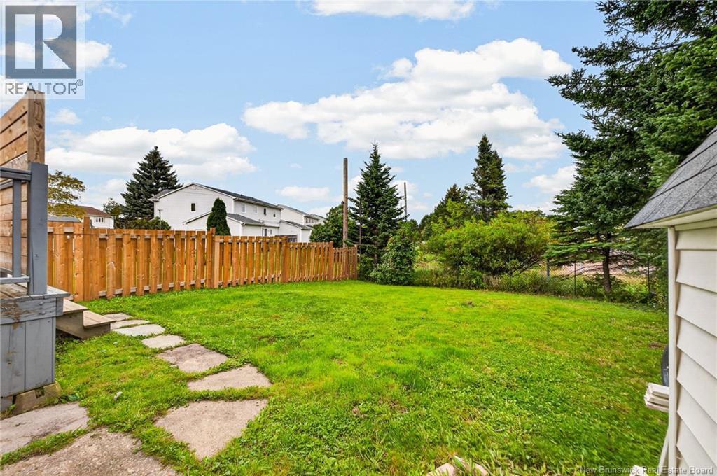 247 Kendra Street Property Photo 4