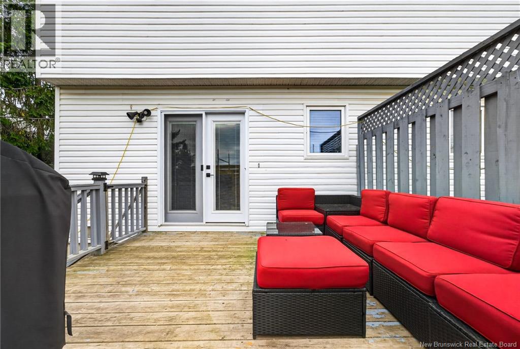 247 Kendra Street Property Photo 8