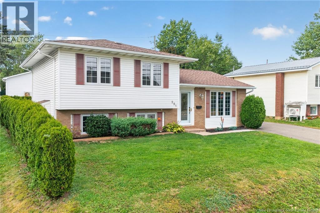 251 Hennessey Road Property Photo 2