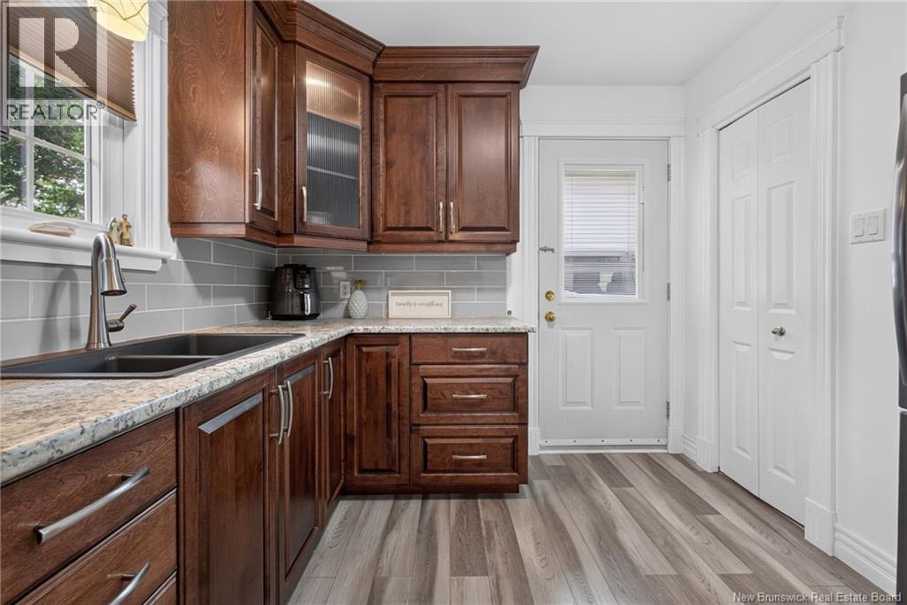 251 Hennessey Road Property Photo 6