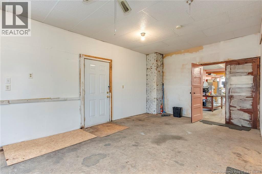 21 Main Street Property Photo 25