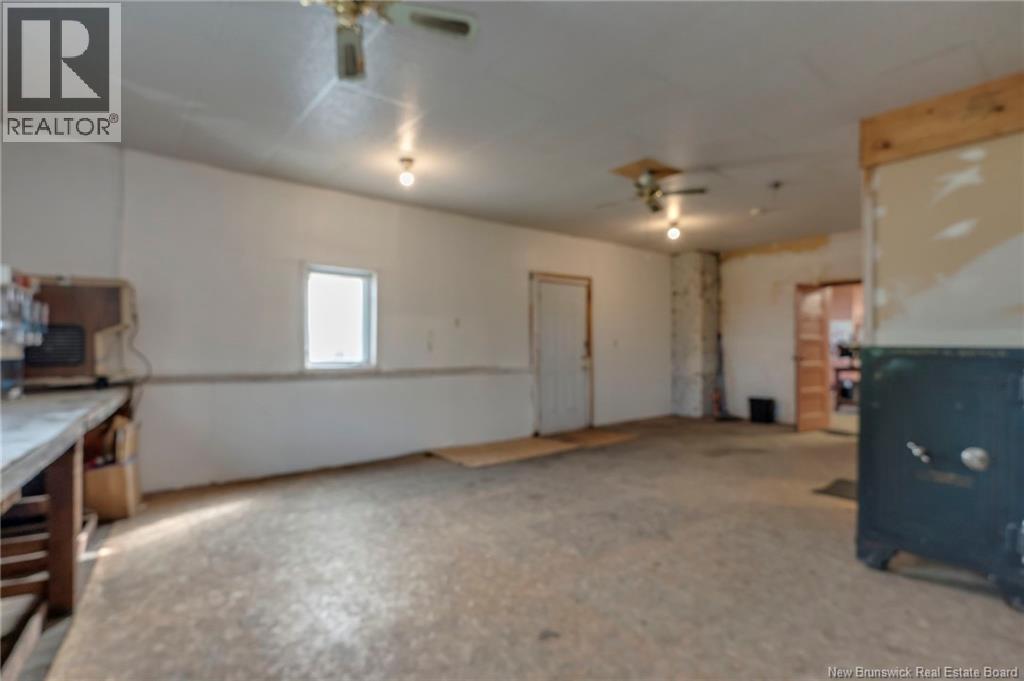 21 Main Street Property Photo 27