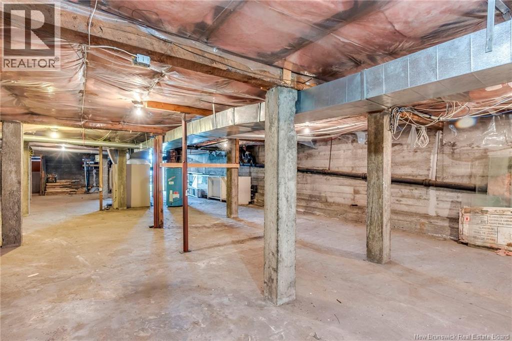 21 Main Street Property Photo 37