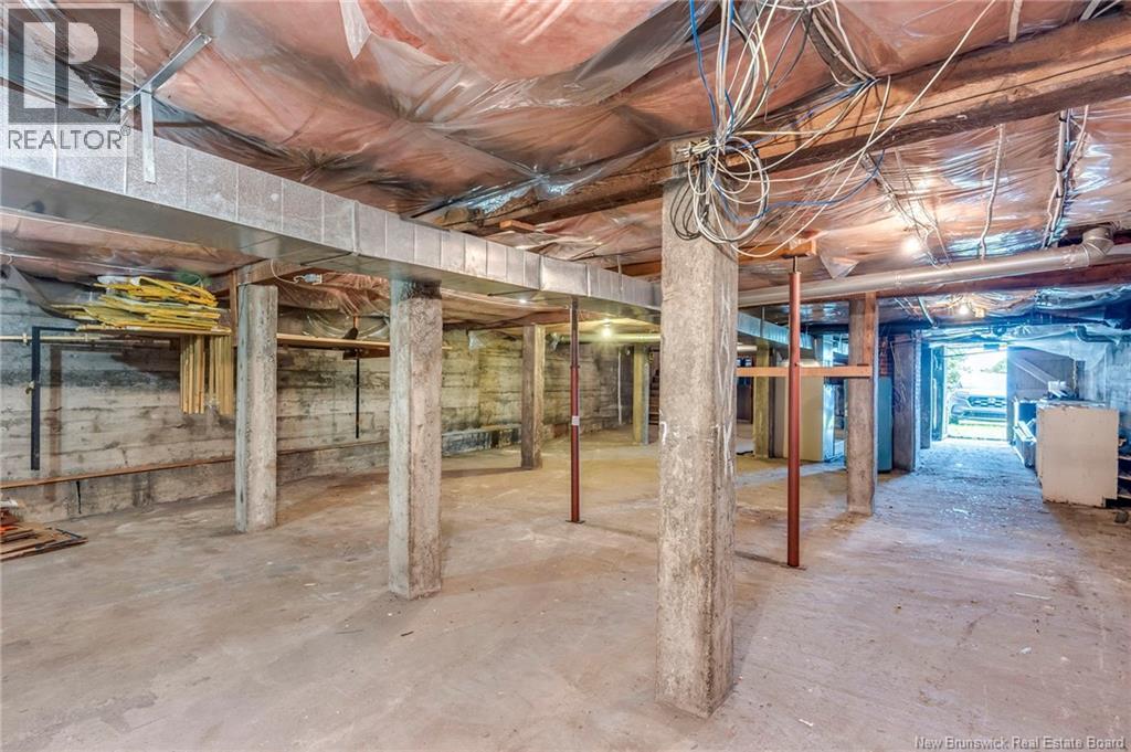 21 Main Street Property Photo 38
