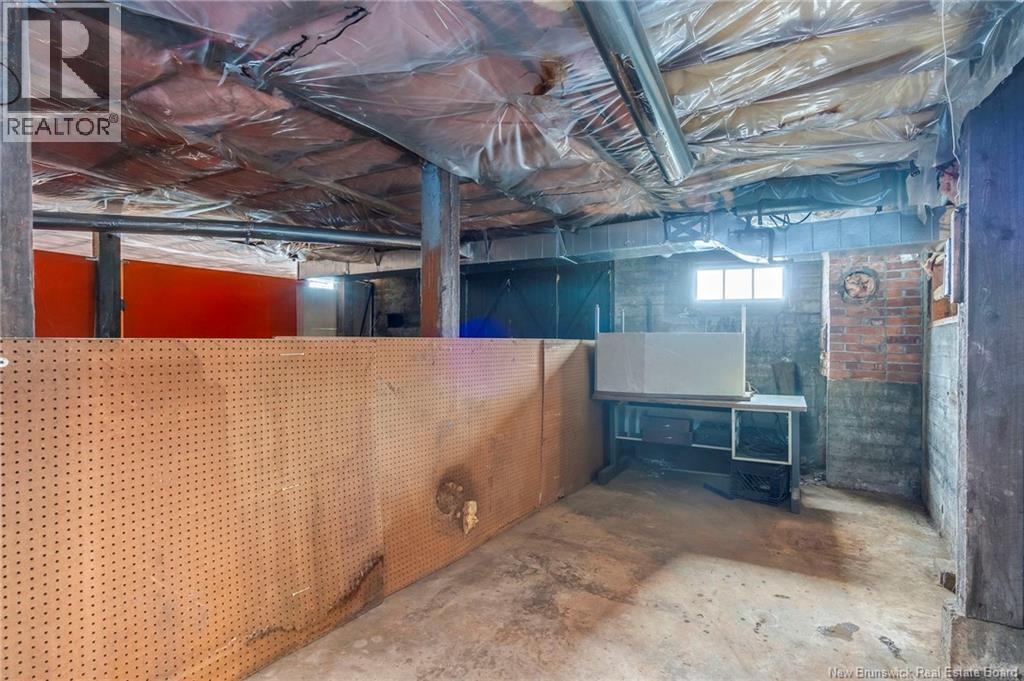 21 Main Street Property Photo 41