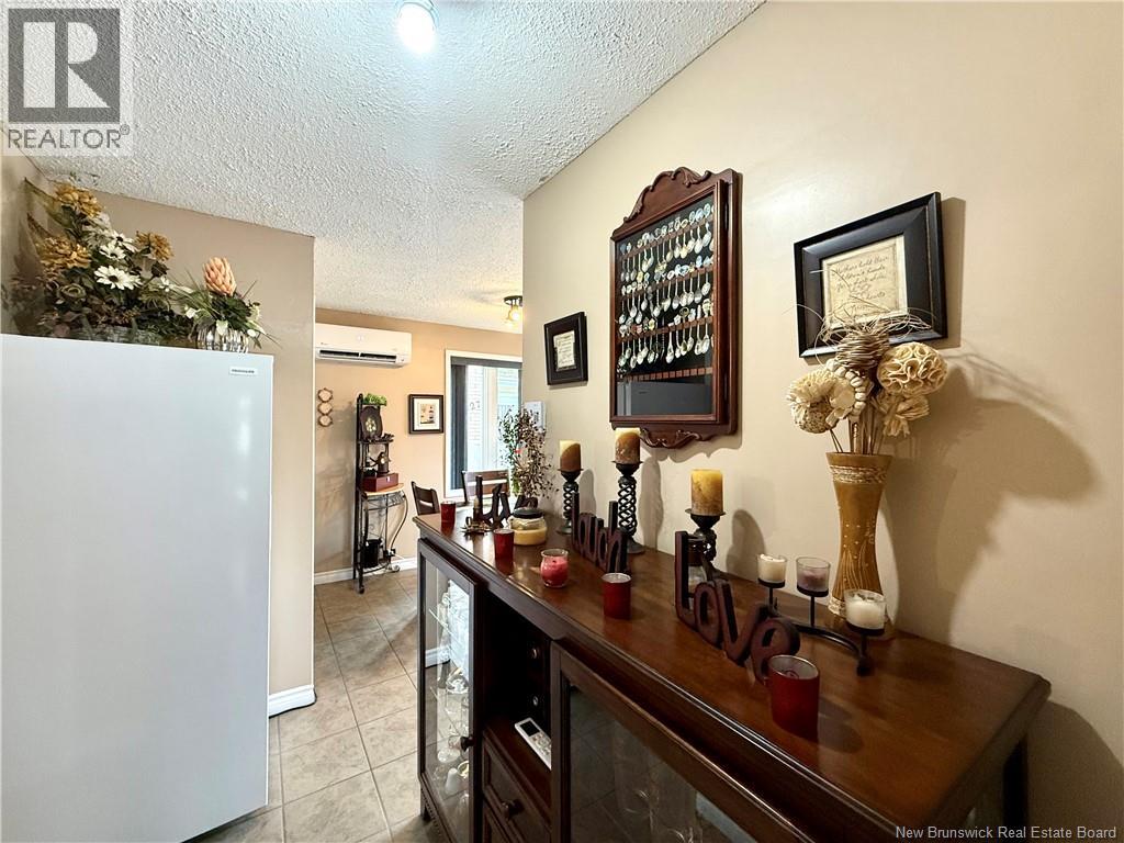 125 42e Avenue Property Photo 12
