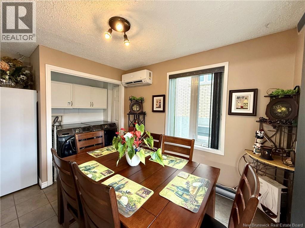 125 42e Avenue Property Photo 17