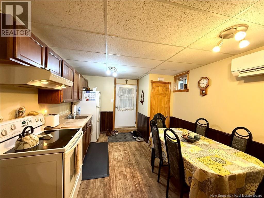 125 42e Avenue Property Photo 26