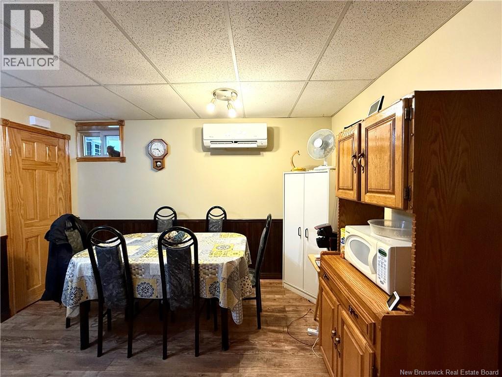 125 42e Avenue Property Photo 28