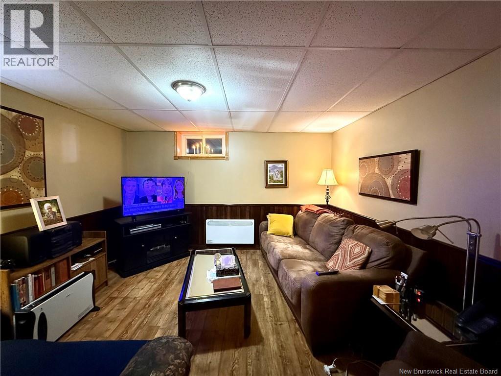 125 42e Avenue Property Photo 31
