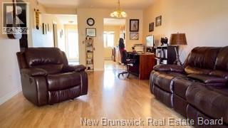 633 Whitepine Road Property Photo 8