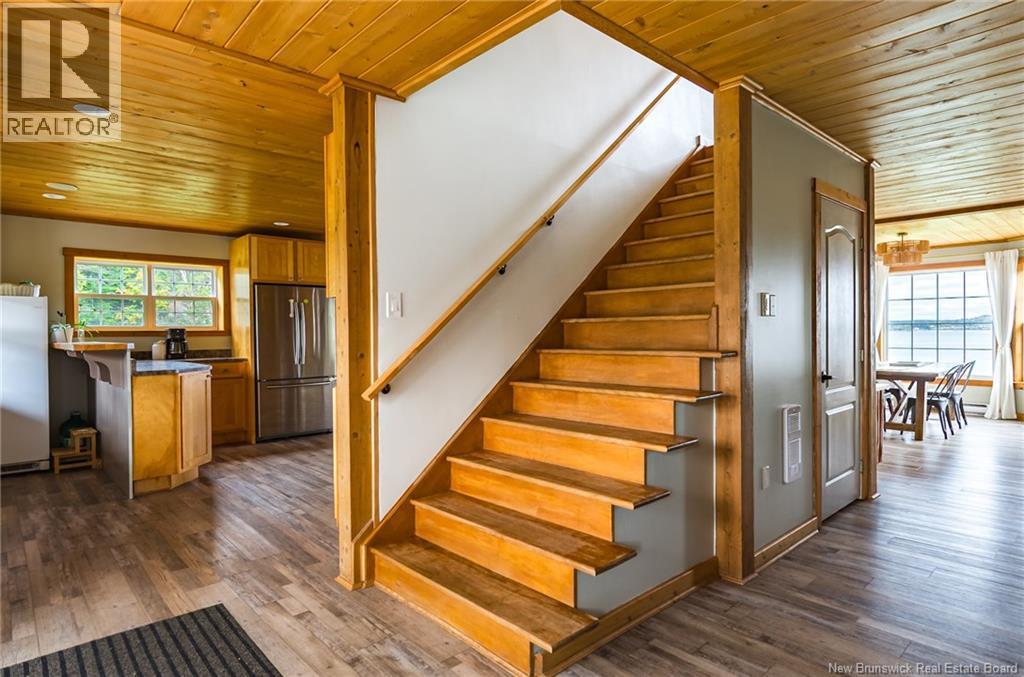 181 Mccarthy's Point Road Property Photo 8
