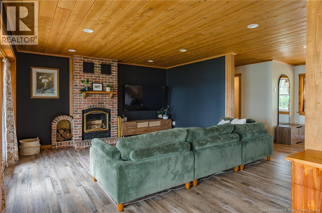 181 Mccarthy's Point Road Property Photo 16