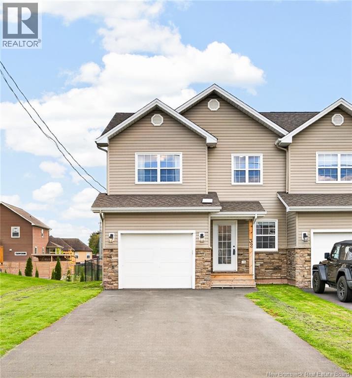 32 Rochefort Street Property Photo 1
