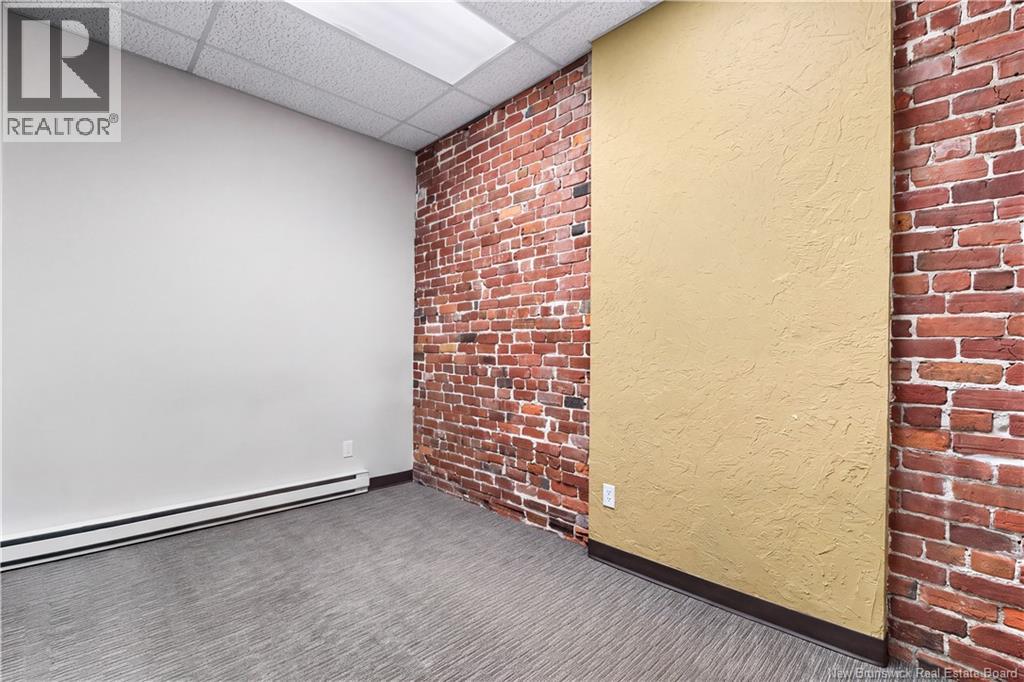 352 Main Street Property Photo 15
