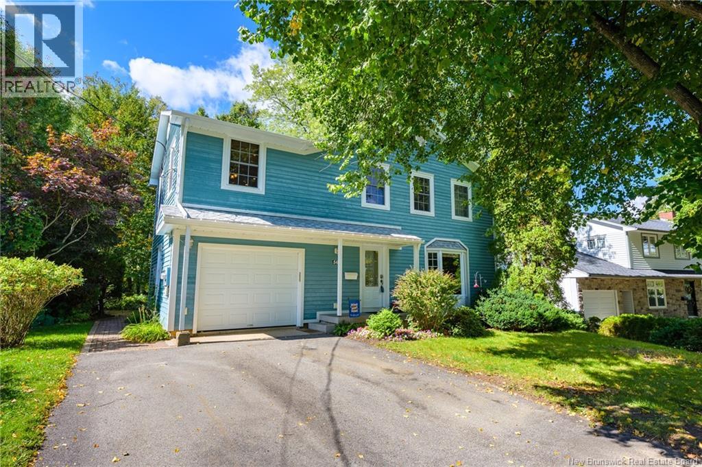 560 Squires Street Property Photo 1