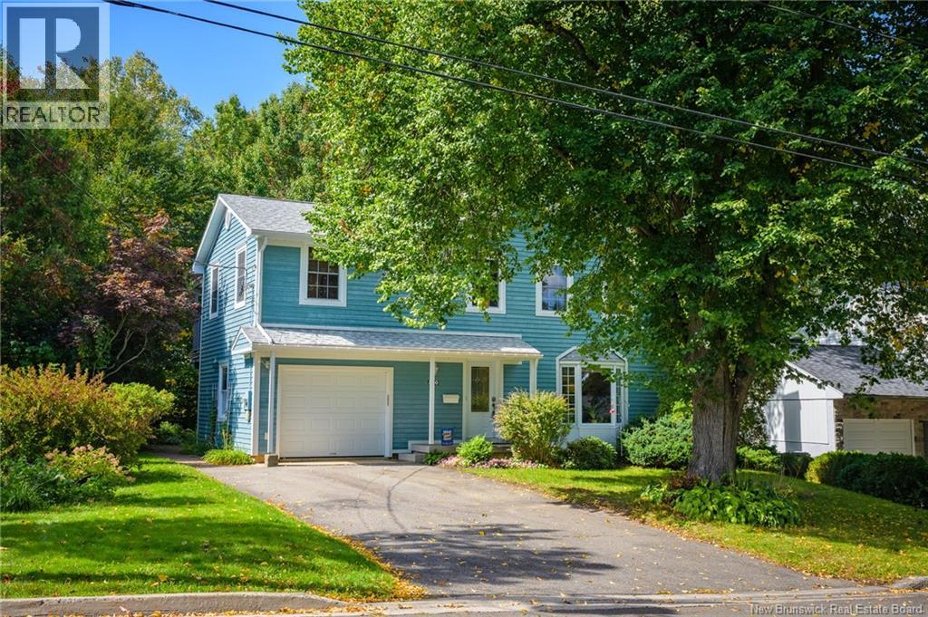 560 Squires Street Property Photo 2