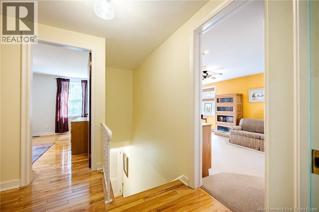 560 Squires Street Property Photo 12