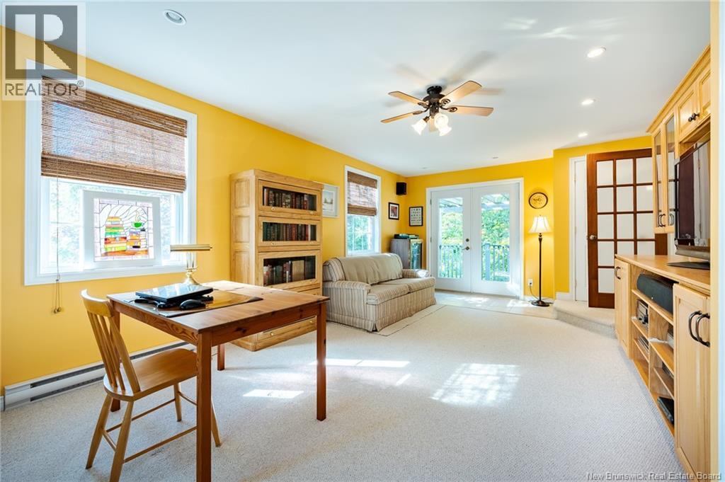 560 Squires Street Property Photo 17