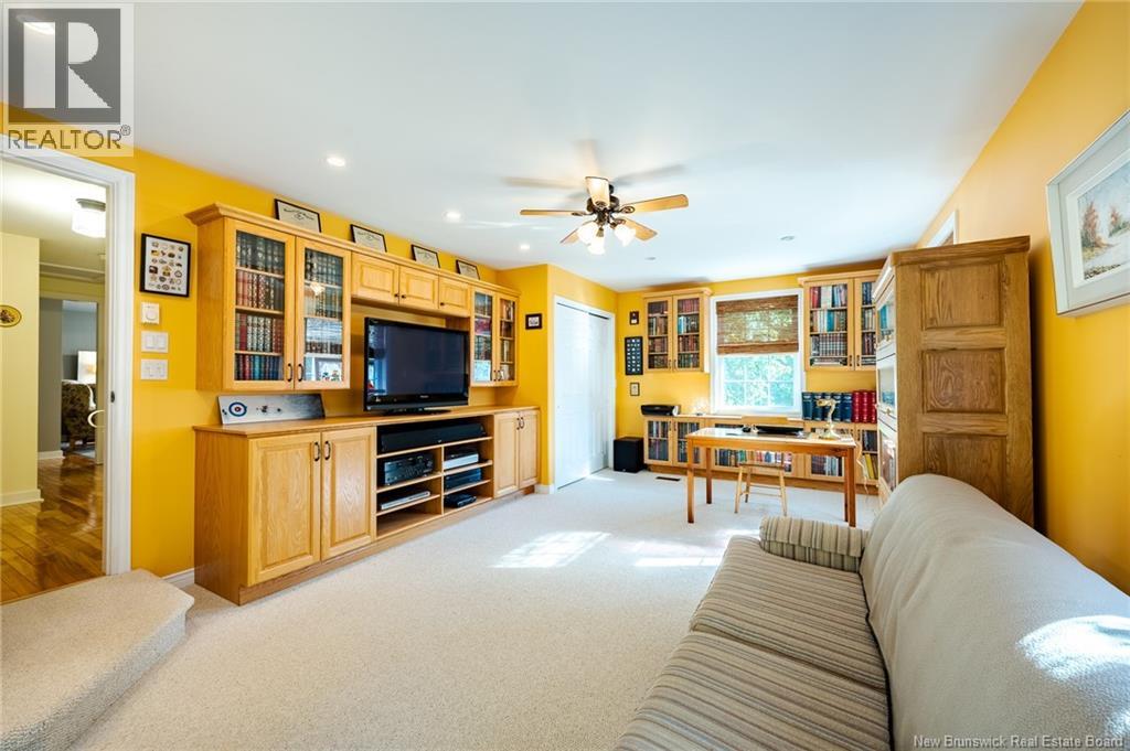 560 Squires Street Property Photo 19