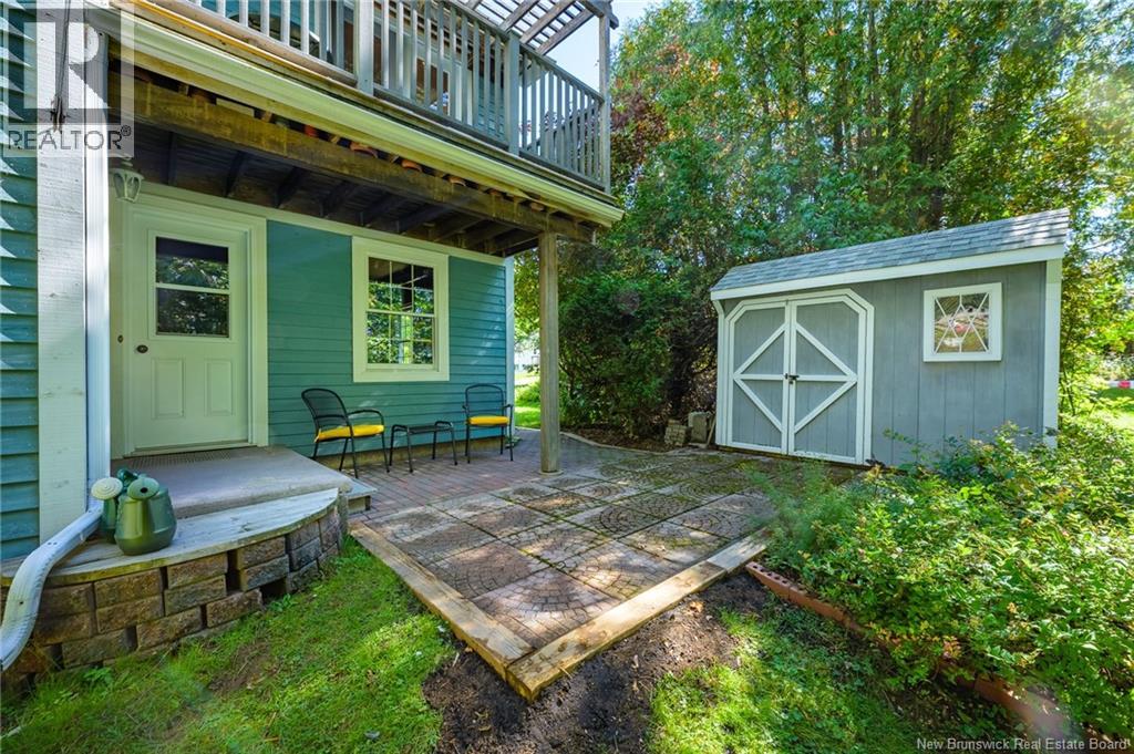 560 Squires Street Property Photo 27