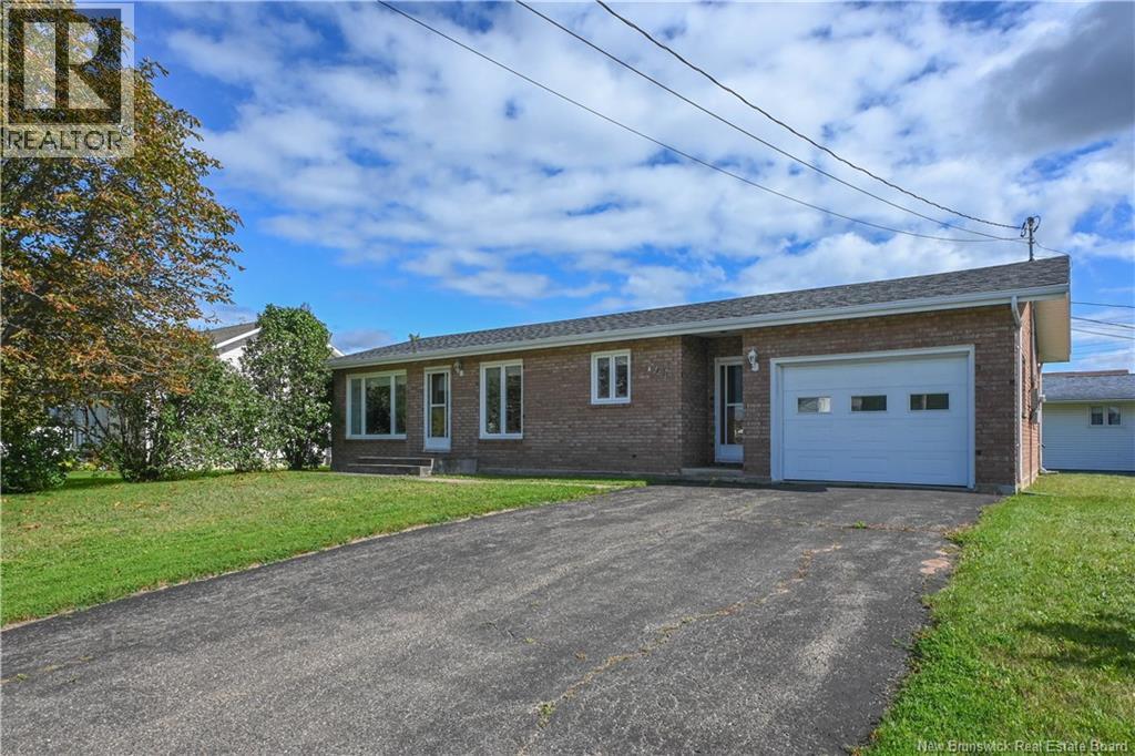 140 Des Saules Street Property Photo 2