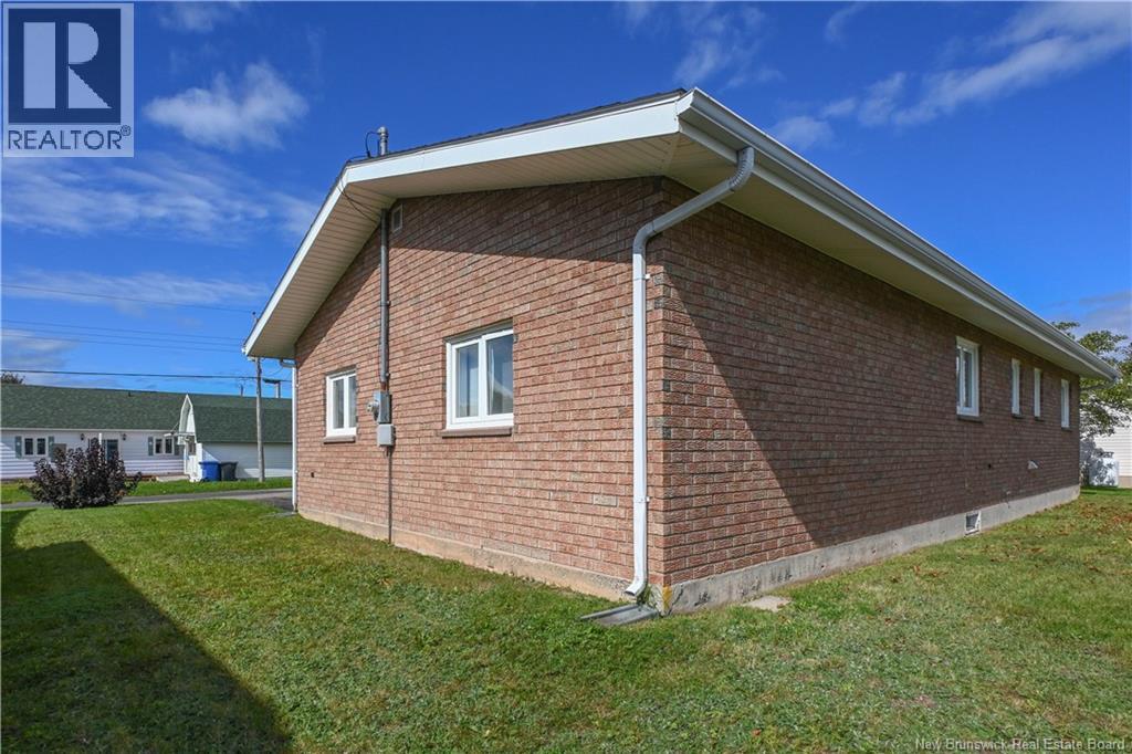140 Des Saules Street Property Photo 4