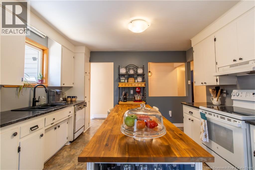 49 Yeomans Road Property Photo 4