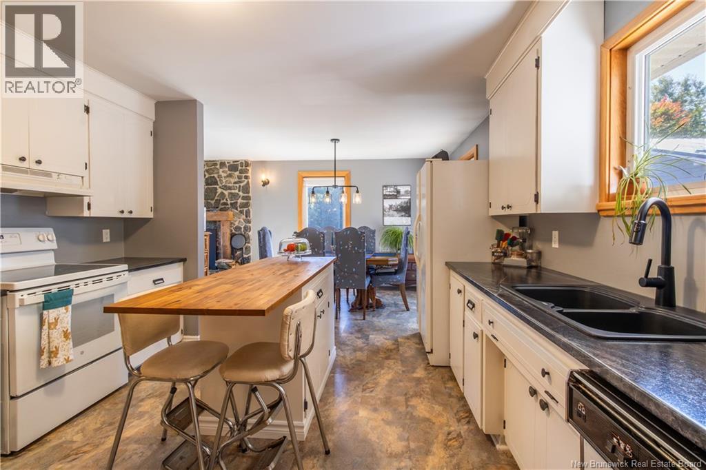 49 Yeomans Road Property Photo 5