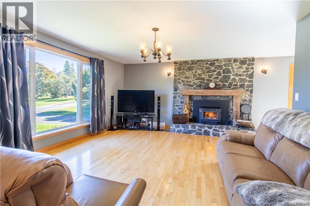49 Yeomans Road Property Photo 14