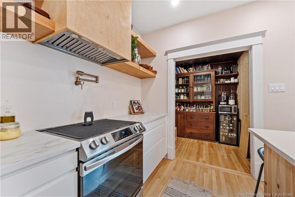 333 Cameron Street Property Photo 6