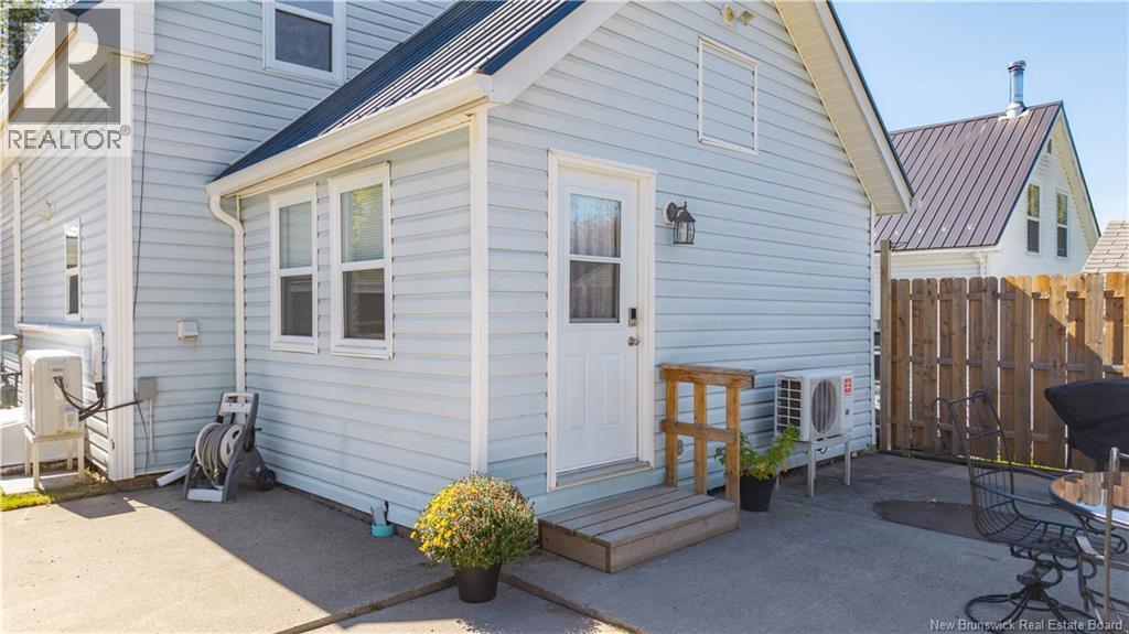 6 Armstrong Street Property Photo 5