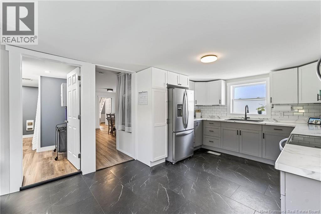 6 Armstrong Street Property Photo 8
