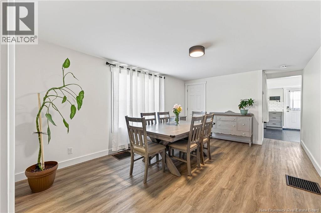 6 Armstrong Street Property Photo 17