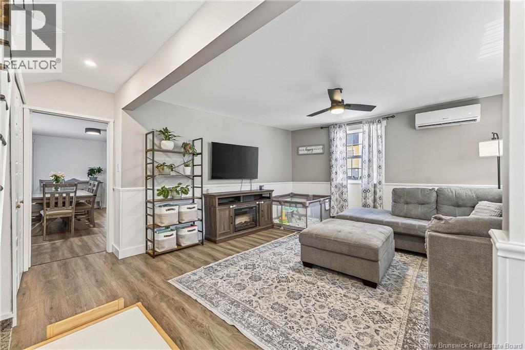6 Armstrong Street Property Photo 18