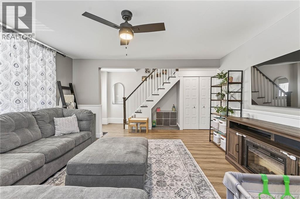 6 Armstrong Street Property Photo 20