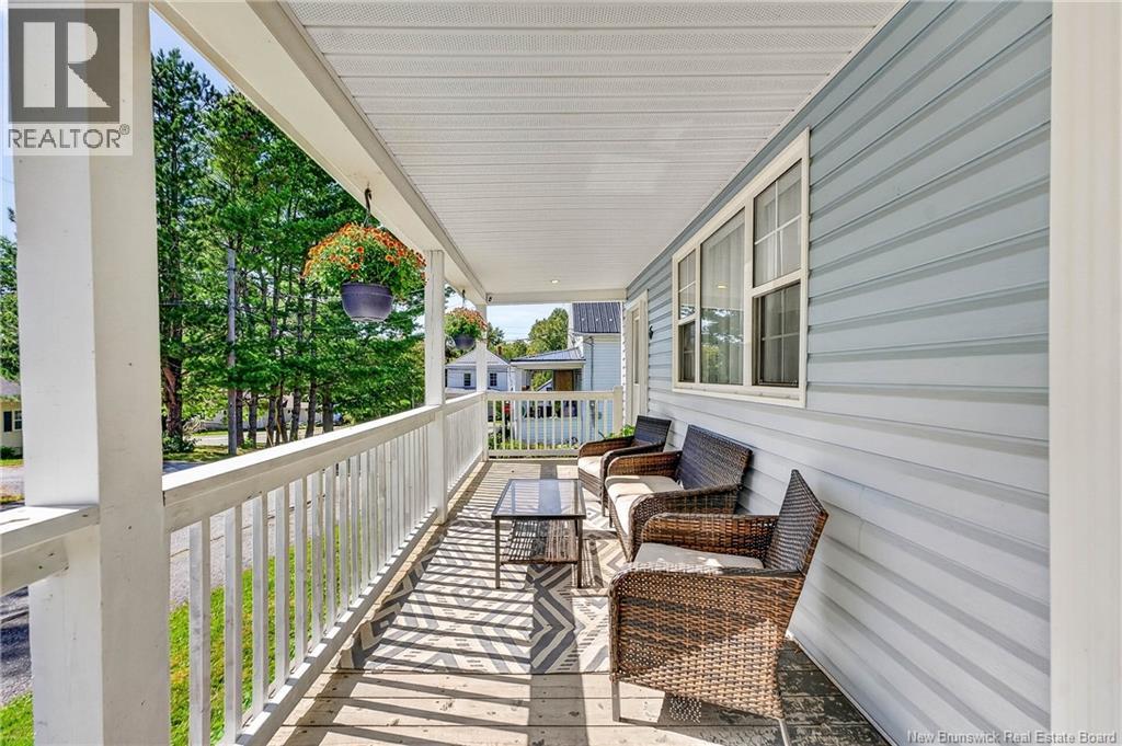 6 Armstrong Street Property Photo 23