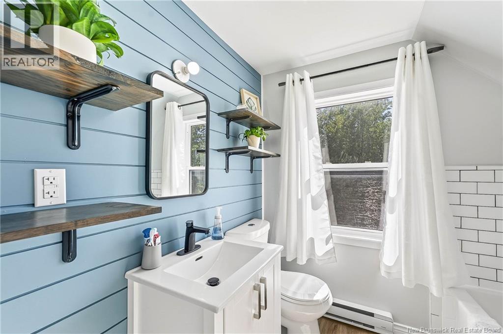 6 Armstrong Street Property Photo 30