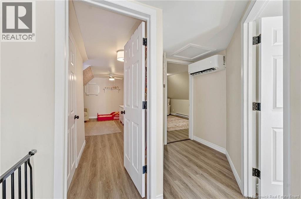 6 Armstrong Street Property Photo 33