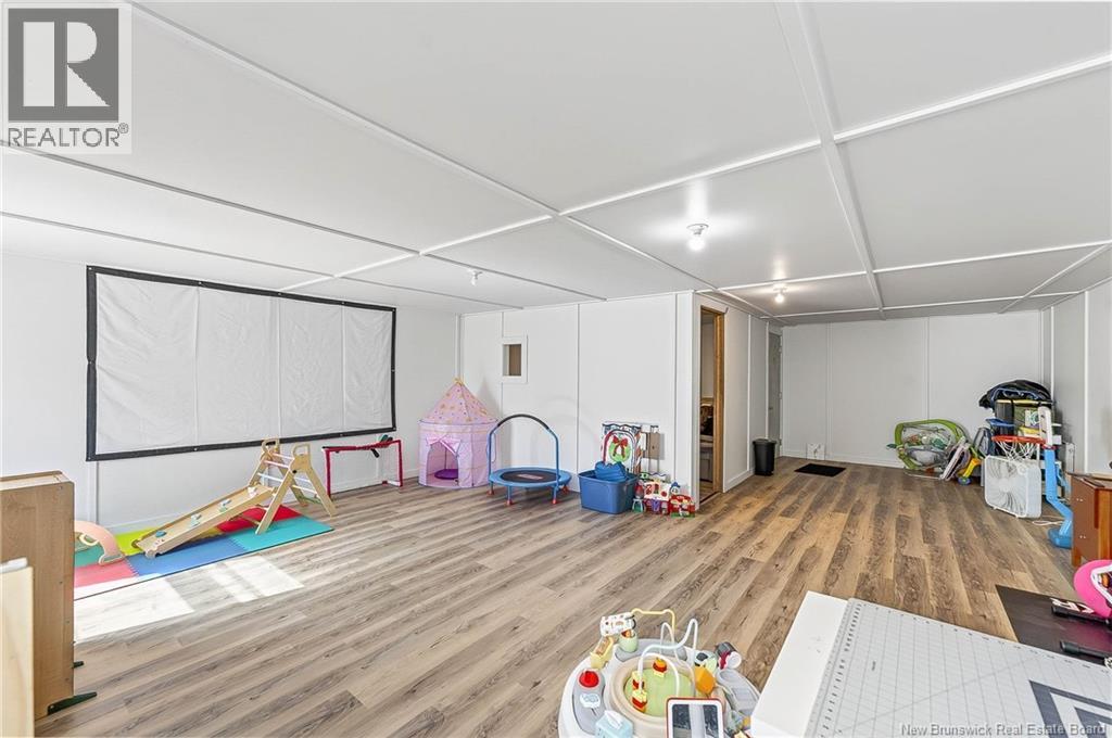 6 Armstrong Street Property Photo 44