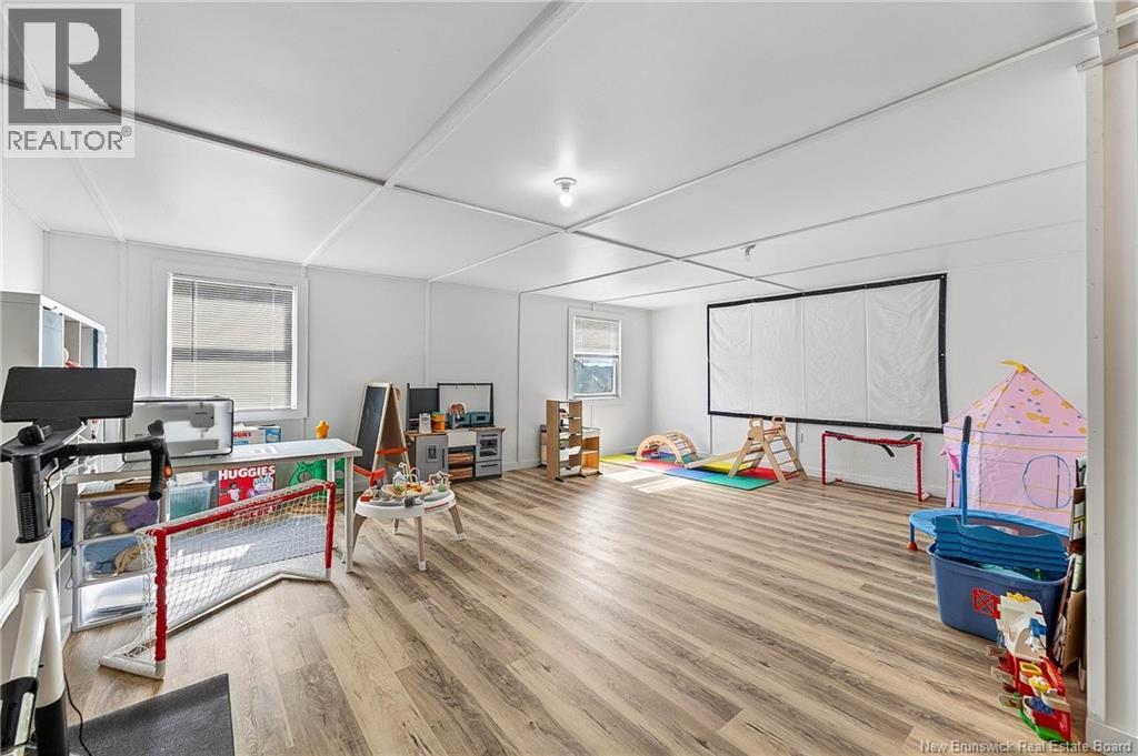 6 Armstrong Street Property Photo 45