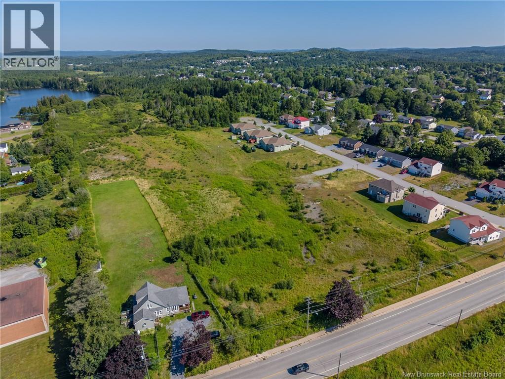 Mosaic Drive Property Photo 4